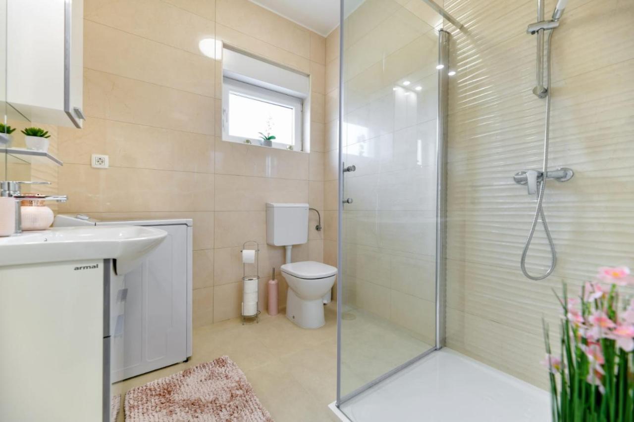 Family Apartment Amare Zadar Exterior foto